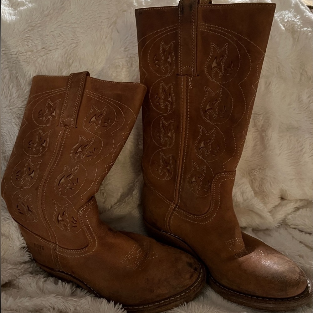 Frye cowgirl boots size 7